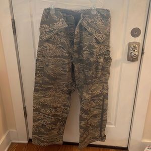 Military issue gortex rain and cold weather pants